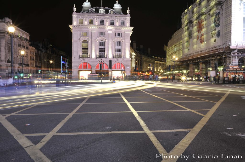 Night photo in Piccadilly Circus with car lights