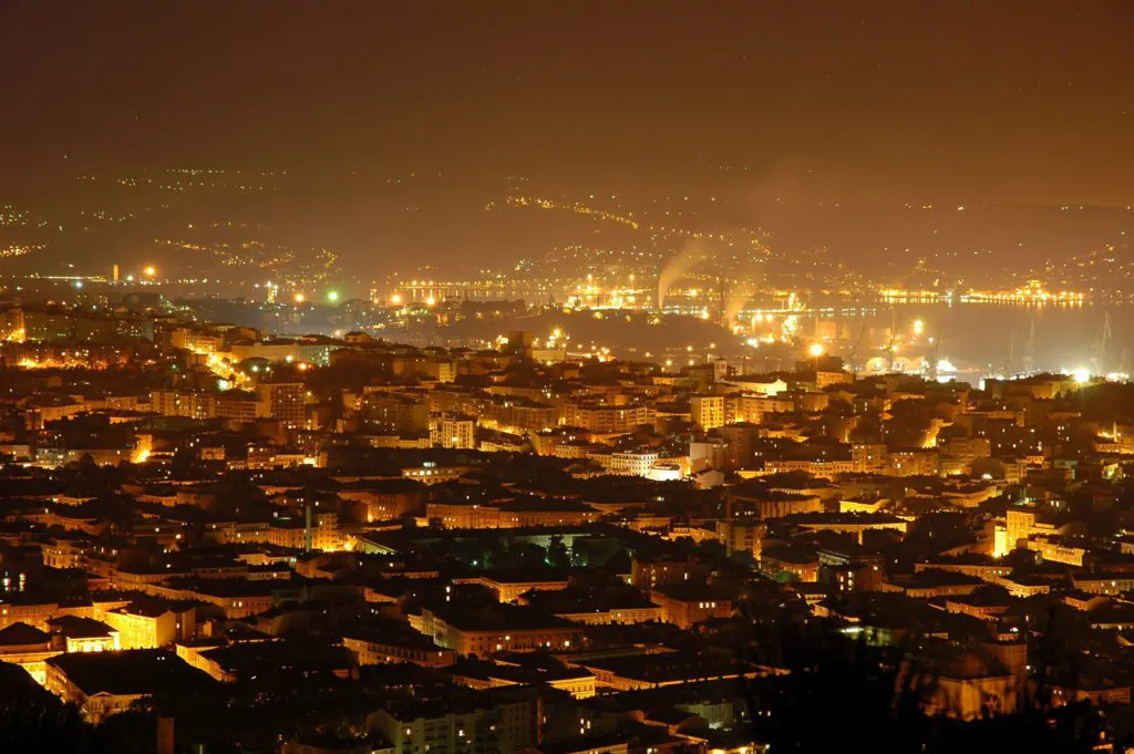 trieste night photography